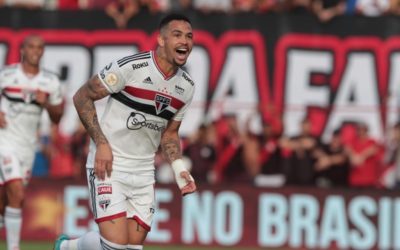 Luciano faz dois, e Tricolor vence o Atlético-GO pelo Brasileirão