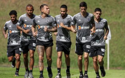 Galo treina com foco no Sao Paulo