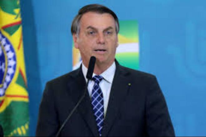 Bolsonaro afirmou hoje que deseja arrecadar menos com combustível.