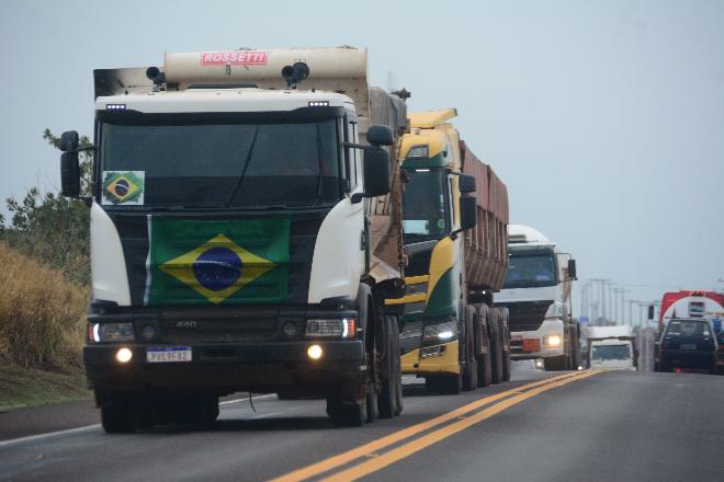 Pagamentos do bolsa caminhoneiro, até 31 de dezembro, terá 6 parcelas de R$ 1 mil