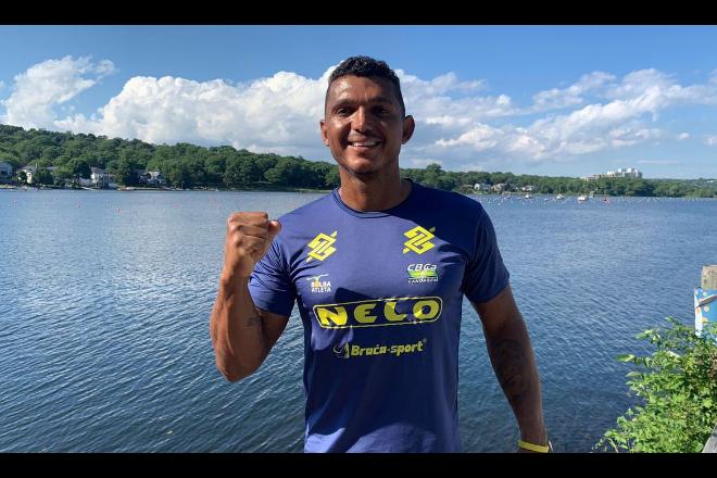 Isaquias se classifica para 2ª final no Mundial de Canoagem no Canadá