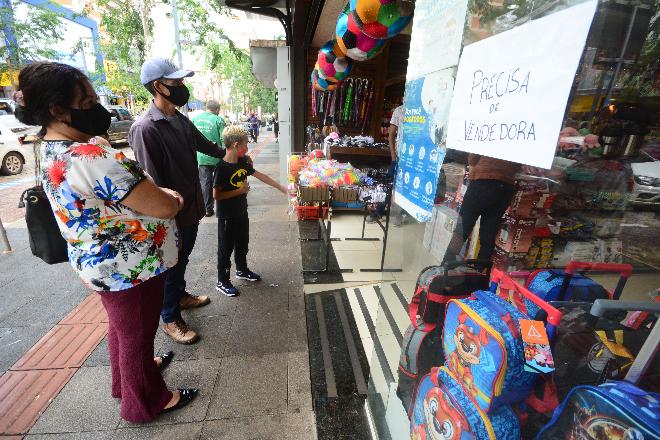 Pequenos negócios geraram 72% das vagas de emprego em 2022