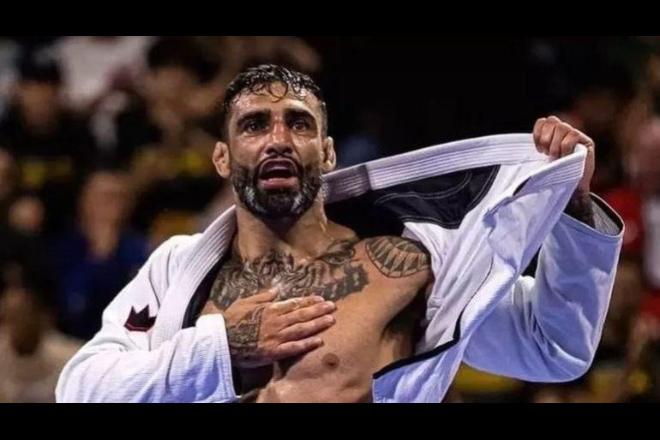 PM suspeito de atirar em campeão de jiu-jítsu se entrega e é preso