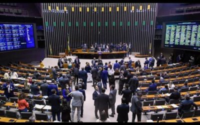 Depois do STF, congresso quer subir próprio salário para R$ 36,8 mil