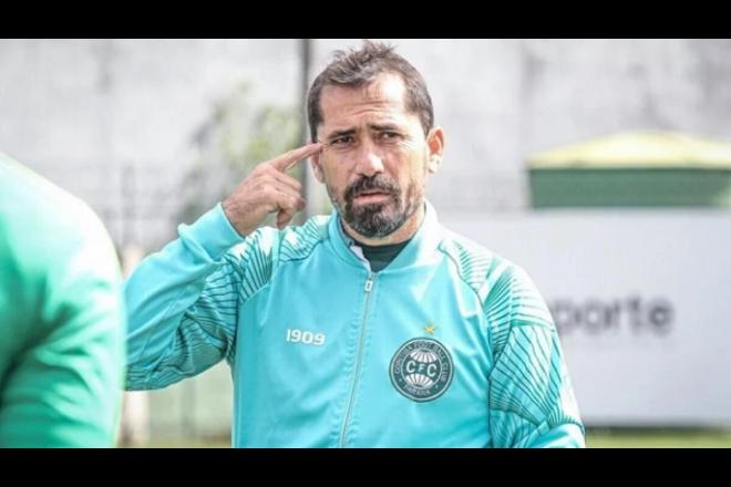 Coritiba demite Gustavo Morínigo após 3ª derrota seguida no Brasileirão 2022