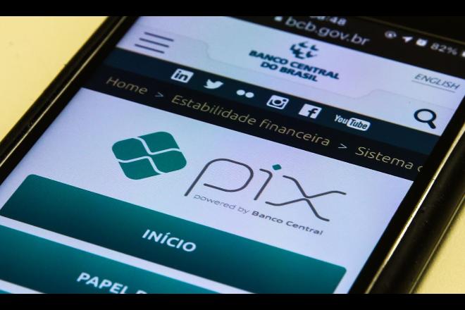 Mais de 40 órgãos federais aceitam pagamento de taxas via Pix