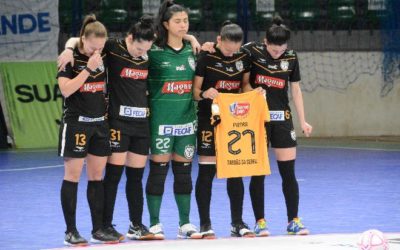 Taboão Magnus faz homenagem a jogadora Pietra Medeiros, que faleceu aos 20 anos