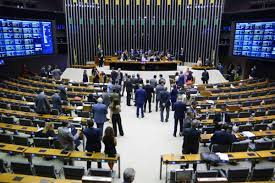 Tentativa de reeleição chega a 87% na Câmara dos Deputados