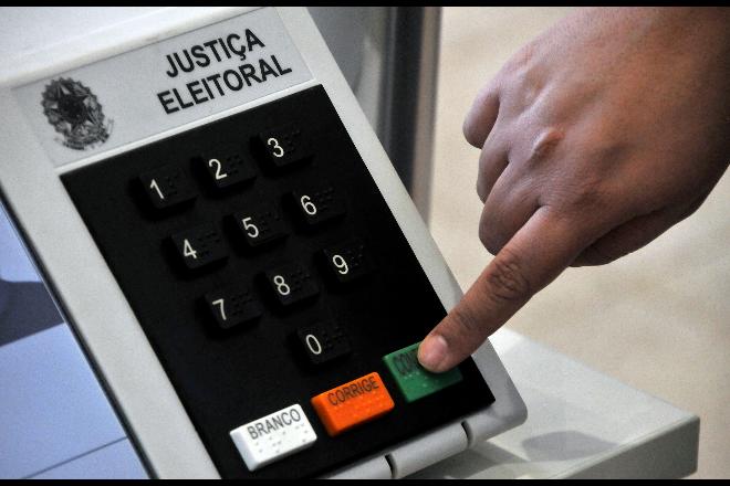 Eleitores vão ter um tempo a mais para conferência do voto na urna eletrônica