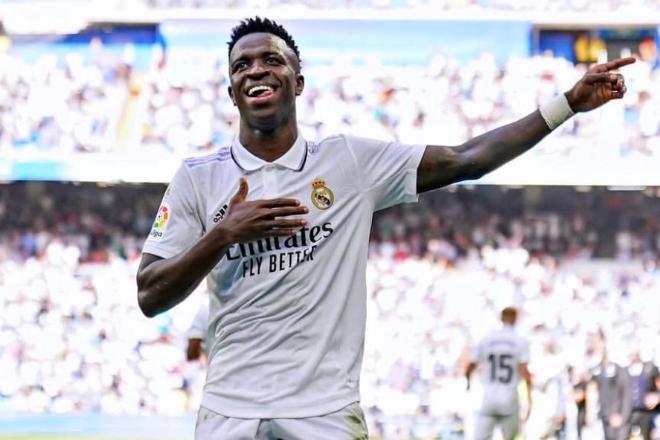 Real presta apoio a Vinicius Junior e promete medidas legais contra racistas