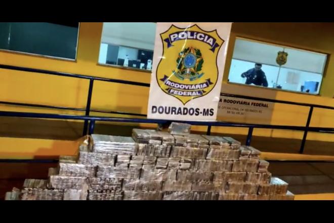 Em Dourados, PRF apreende meia tonelada de cocaína