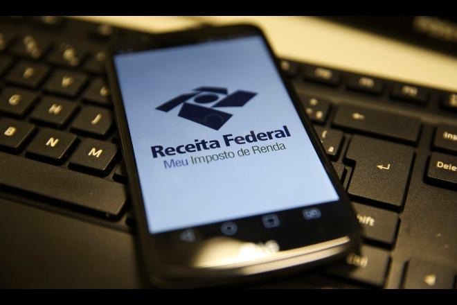 Receita Federal libera amanhã consulta a restituição do Imposto de Renda