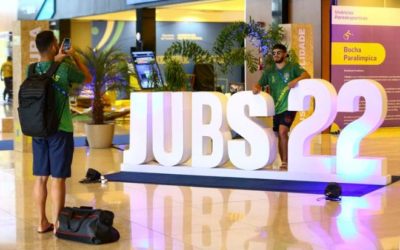 Esporte universitário ajuda jovens a lidar com frustrações