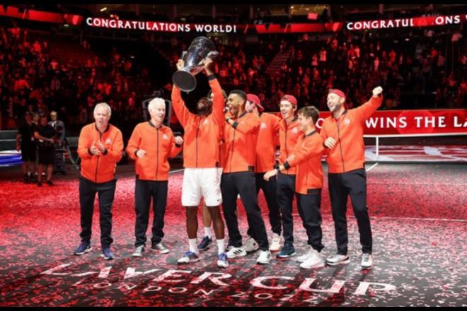 Roger Federer se despede do tênis sem título da Laver Cup, após virada do time Mundo