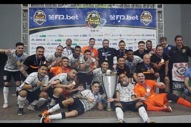 Em Maracaju, Corinthians ganha título da Copa Mundo