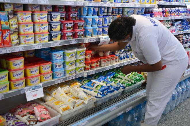Leite a R$ 6: é possível substituí-lo por outras opções?