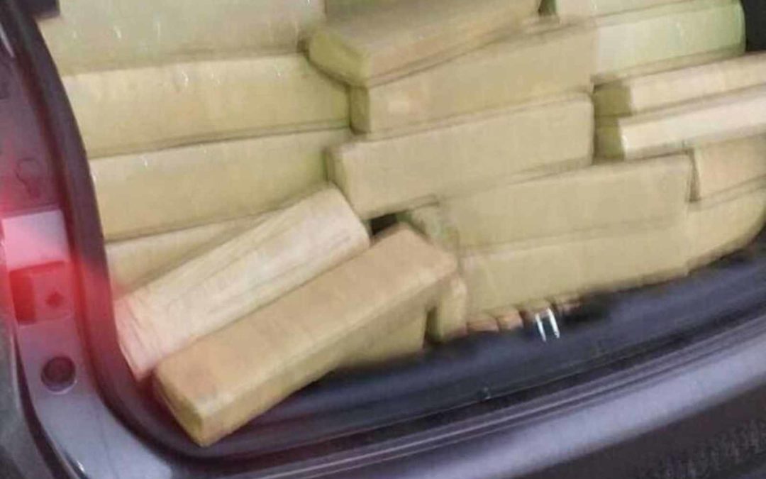 Sem CNH, jovem é preso com Jeep lotado de maconha em Ponta Porã