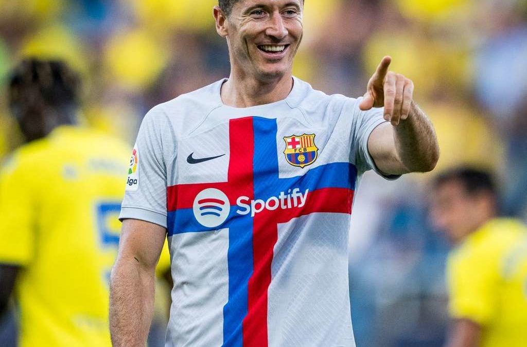 Barcelona vence Cádiz em jogo marcado por ataque cardíaco de torcedor