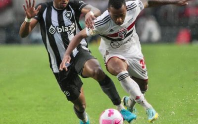 Botafogo vence no fim com gol de pênalti e aumenta a crise do São Paulo