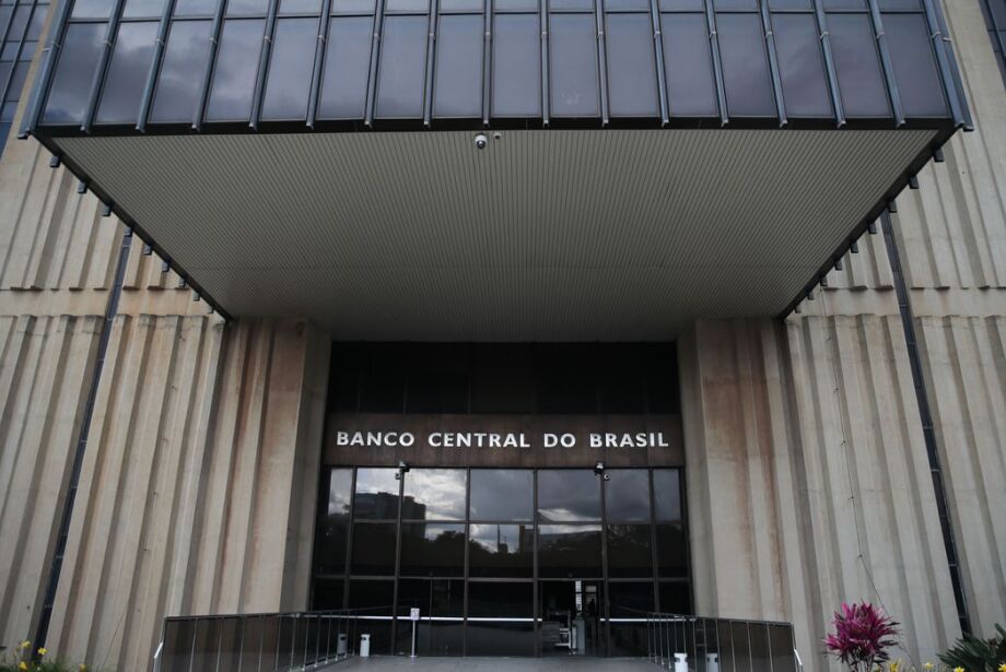 Banco Central mantém juro básico em 13,75% pela segunda vez consecutiva