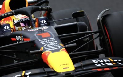 Verstappen crava melhor tempo no 3° treino livre do GP do Japão, batendo Ferraris