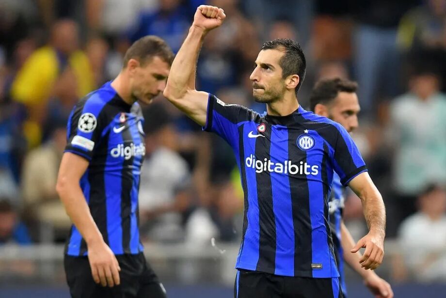 Inter goleia Plzen, e classificação elimina Barcelona da Liga dos Campeões