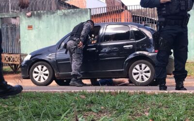 Homem é assassinado a tiros no carro ao sair para comer com a família em Campo Grande