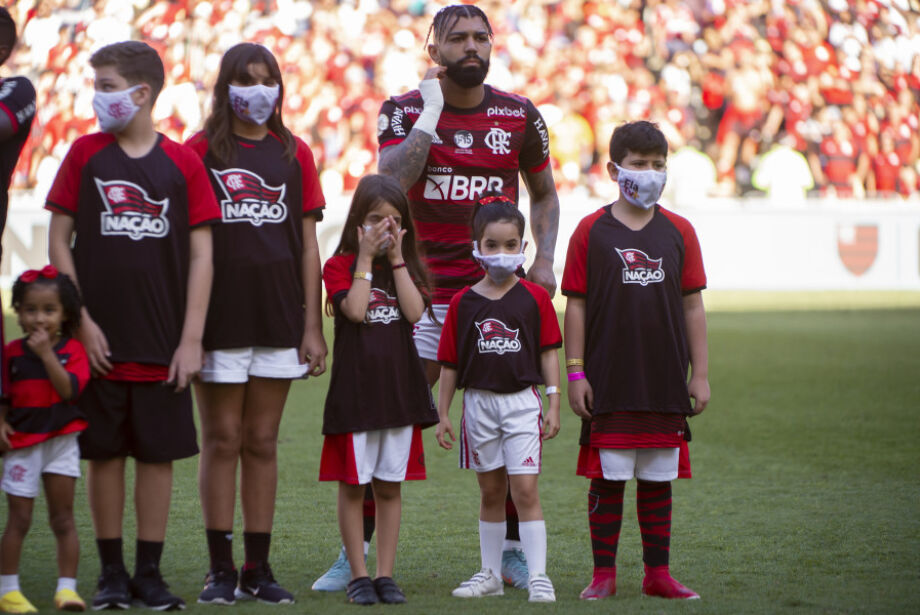 Gabigol antecipa férias e vislumbra a dez do Fla: “Quero ver se o Zico autoriza”