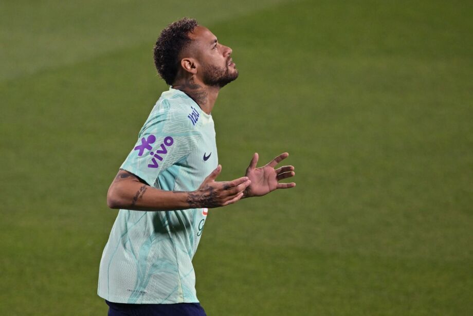 Chegou a hora de Neymar, em boa fase e sem lesões, na Copa do Mundo