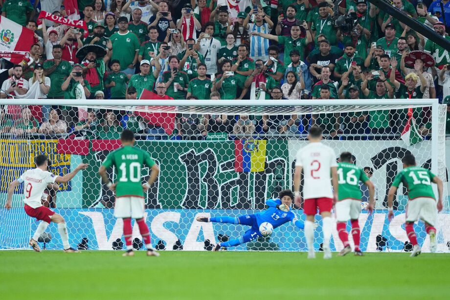 Em jogo marcado pelo excesso de cautela, México e Polônia empatam