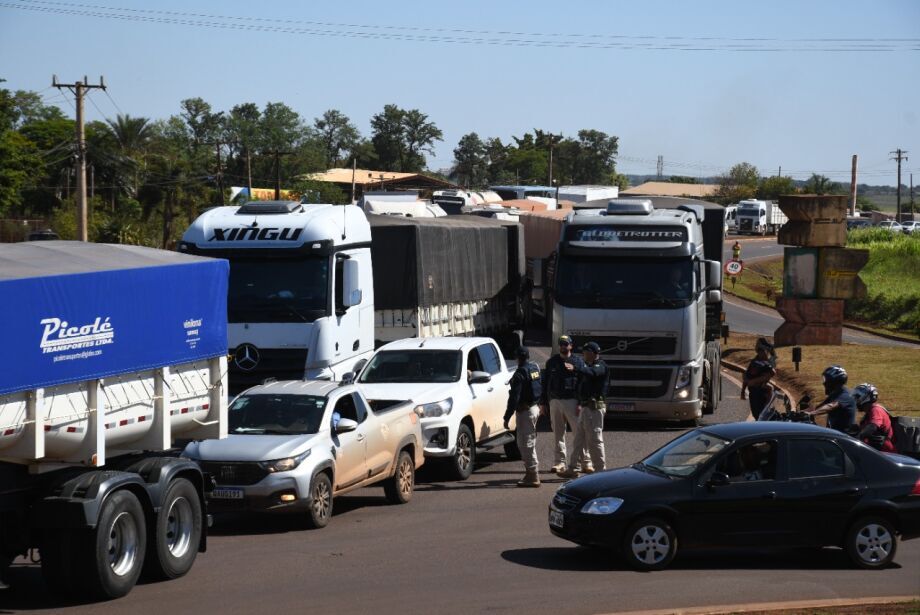 Polícia Federal apreende caminhão e mira suspeitos de organizar protesto em Dourados na última sexta