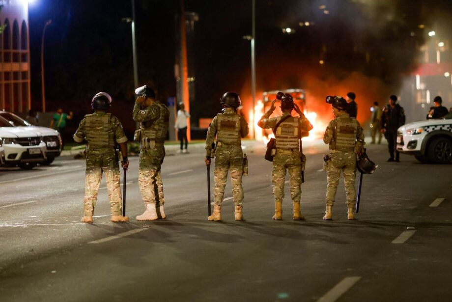 Policiais recolhem mais explosivos abandonados no Distrito Federal