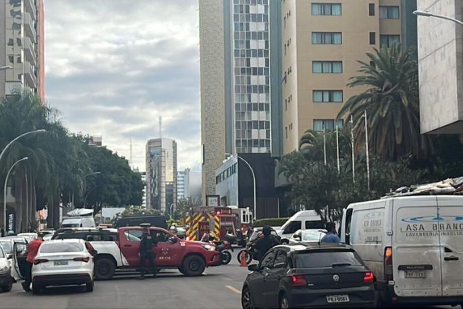 PM aciona esquadrão antibomba para verificar mochila encontrada em Brasília