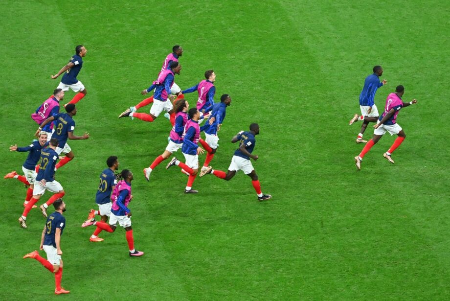 Kart do futebol, Oliver Giroud coloca a França na semifinal da Copa