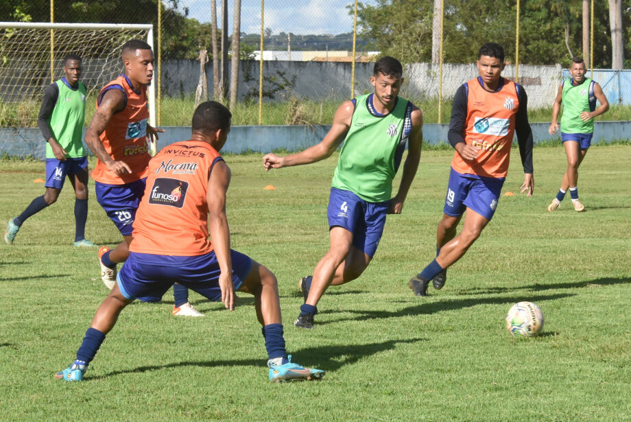 Estadual começa neste final de semana com dois jogos no interior