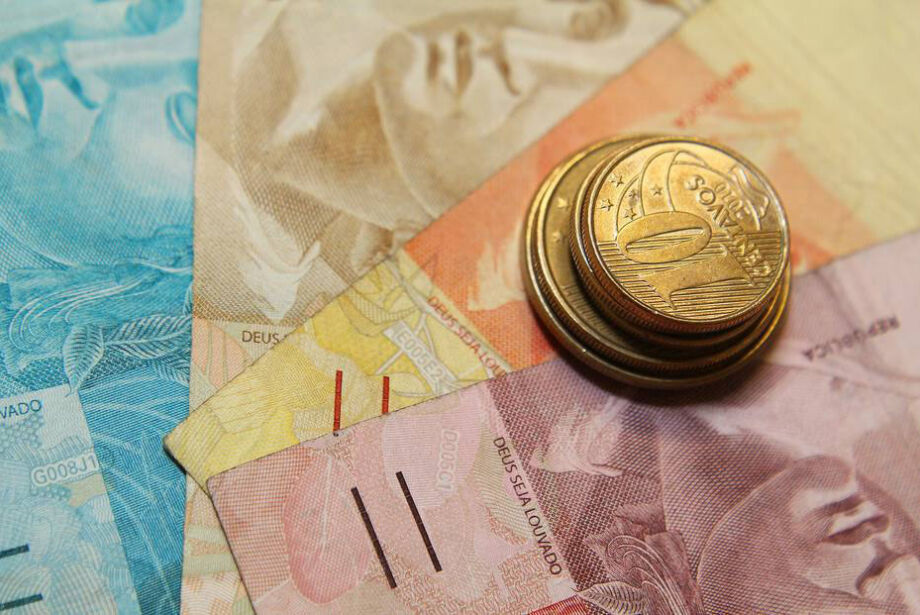 Veja quem tem direito ao auxílio reclusão do INSS, que tem novos valores