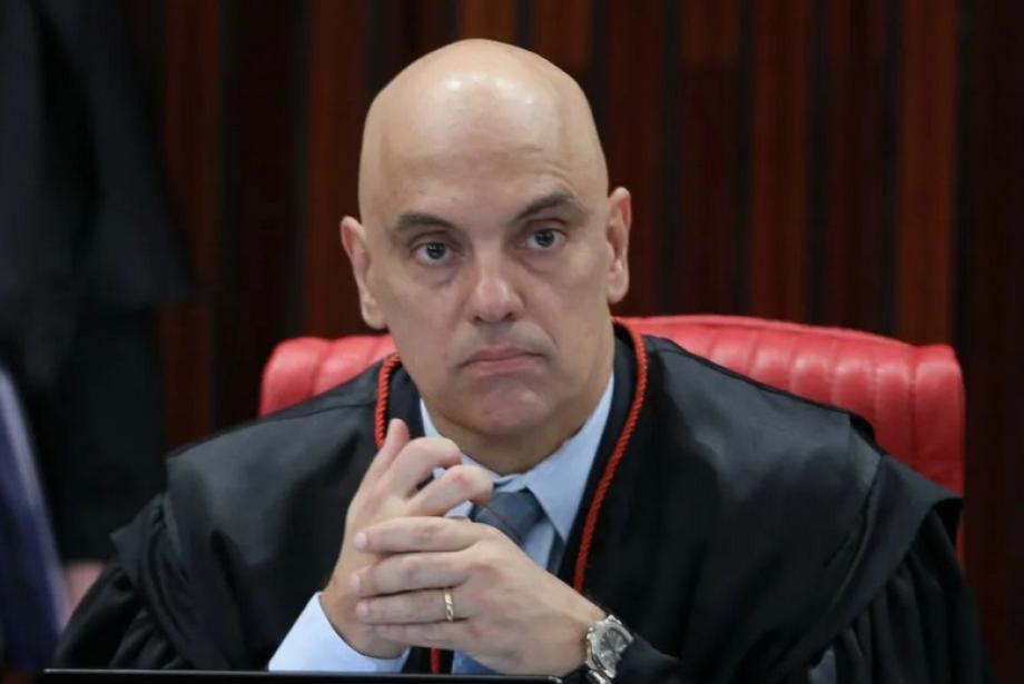 Alexandre de Moraes manda governos proibirem interrupção de trânsito