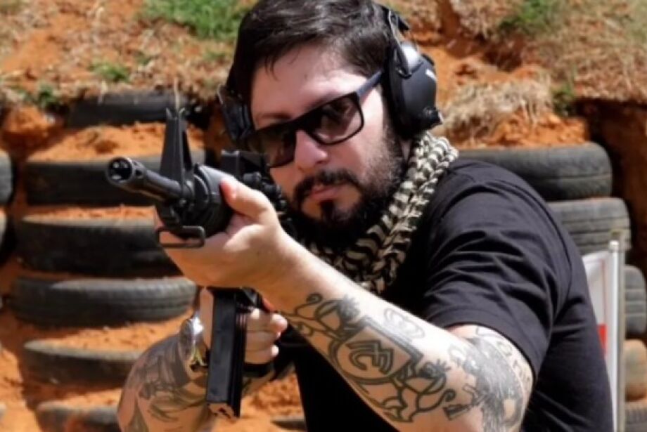 Instrutor de tiro de Jair Renan é preso por comércio ilegal de armas