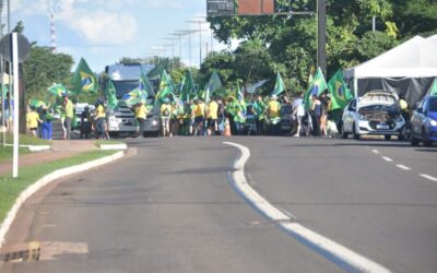 Manifestantes se empolgam com invasão em Brasília e voltam às ruas