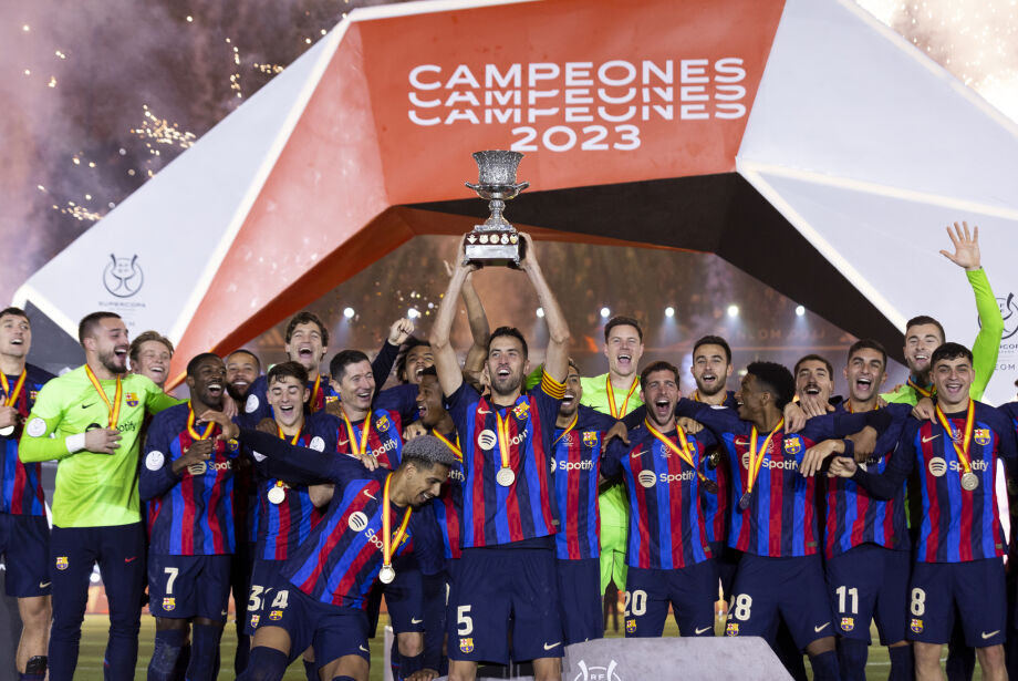 Barcelona dá show, vence o Real Madrid e conquista a Supercopa da Espanha