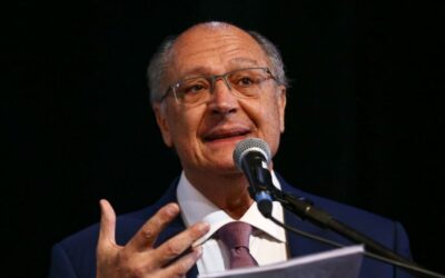 Reforma tributária é questão central para o governo, diz Alckmin