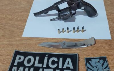 Homem é preso por porte ilegal de arma após efetuar tiros em casa