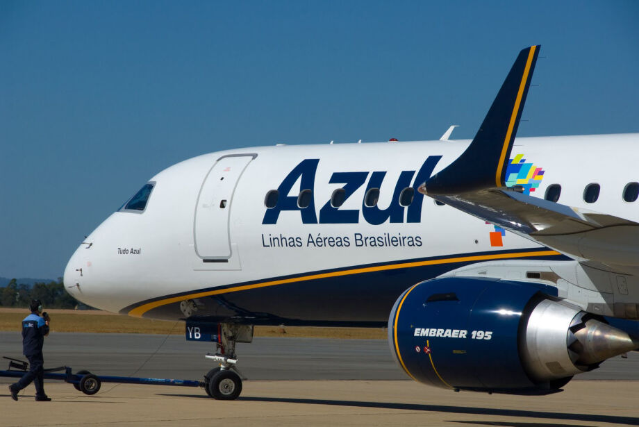 Companhia aérea Azul negocia dívida dos últimos anos com arrendadores de aviões e bancos