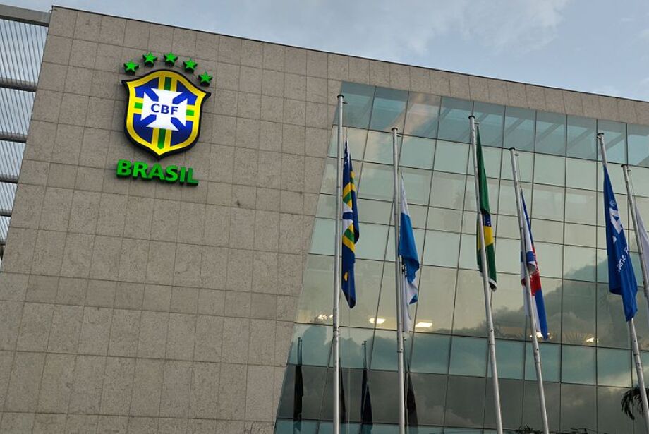CBF vê ‘disputa’ de lobby de ex-jogadores por Carlo Ancelotti e Jorge Jesus