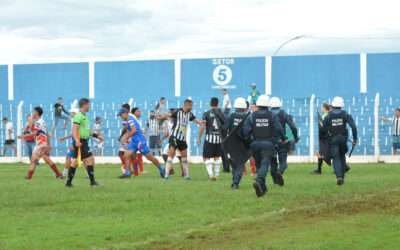 Em jogo com 2 pênaltis e PMs em campo, Galo vence Serc por 2 a 1