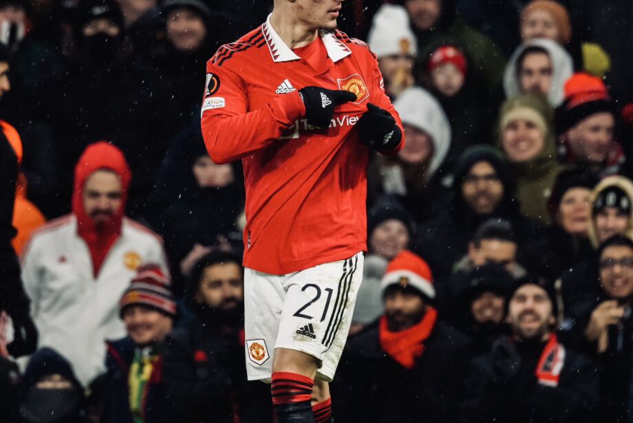 Antony marca golaço e United abre grande vantagem sobre o Betis na Liga Europa