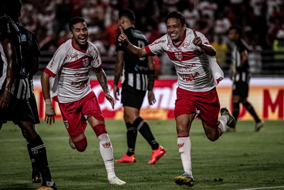 Operário assiste CRB jogar, leva cinco e dá adeus à Copa do Brasil