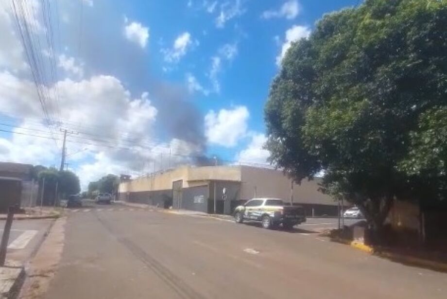 Presos se rebelam em presídio da Cassilândia