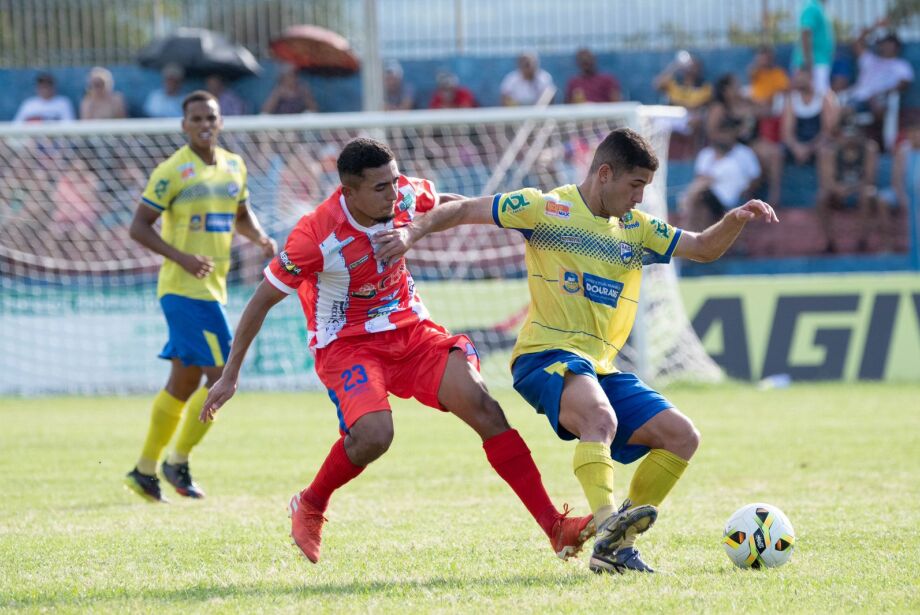 Dourados e Ivinhema vencem fora de casa, e encaminham classificação