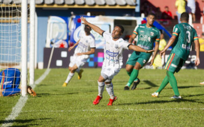 Operário reverte desvantagem do primeiro jogo e goleia o Novo por 4 a 1